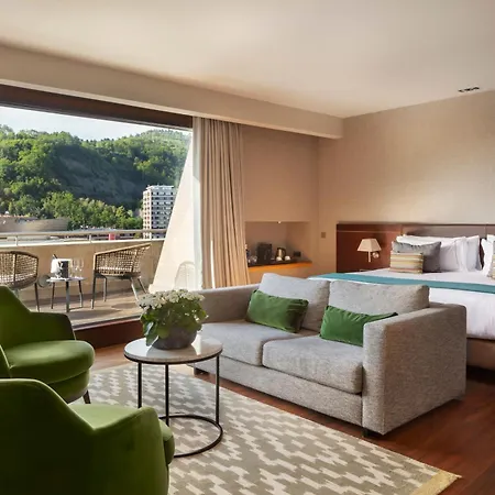 The Artist Grand Of Art 5*