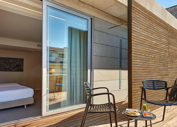 Ξενοδοχείο The Artist Grand Of Art 5*