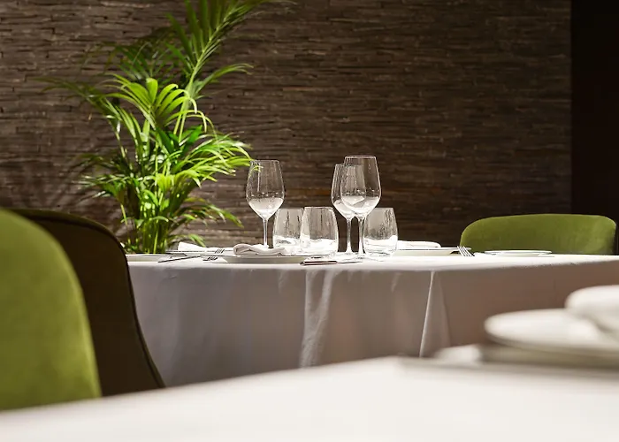 The Artist Grand Of Art Μπιλμπάο