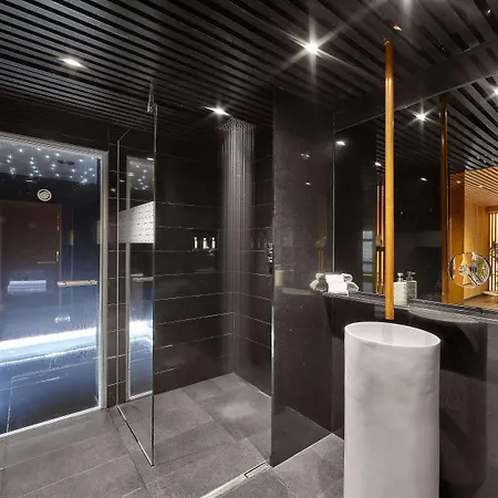 The Artist Grand Of Art Hotel