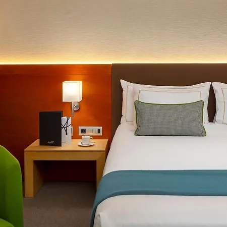 ホテル The Artist Grand Of Art 5*