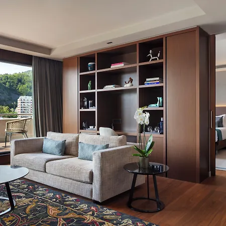 ホテル The Artist Grand Of Art ビルバオ